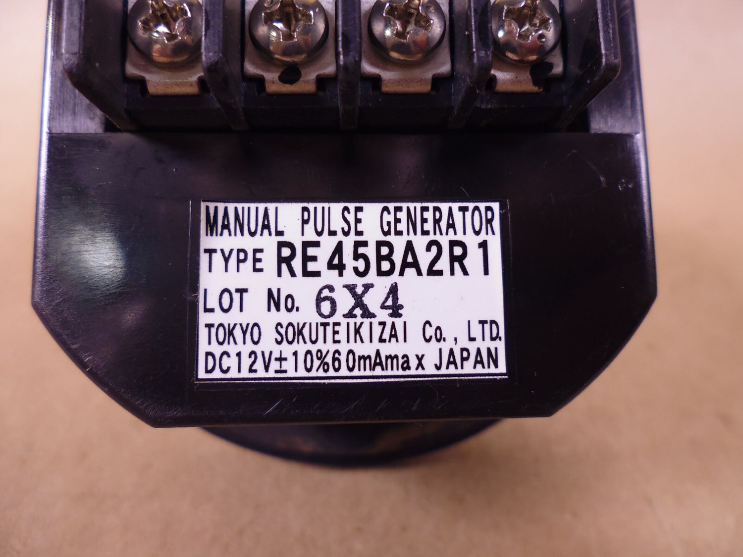 TOSOKU RE45BA2R1 Manual Pulse Generator Panel Type Handwheel | Electrical MRO Replacement Parts &amp; Components and Commercial Electrical Supplies Company