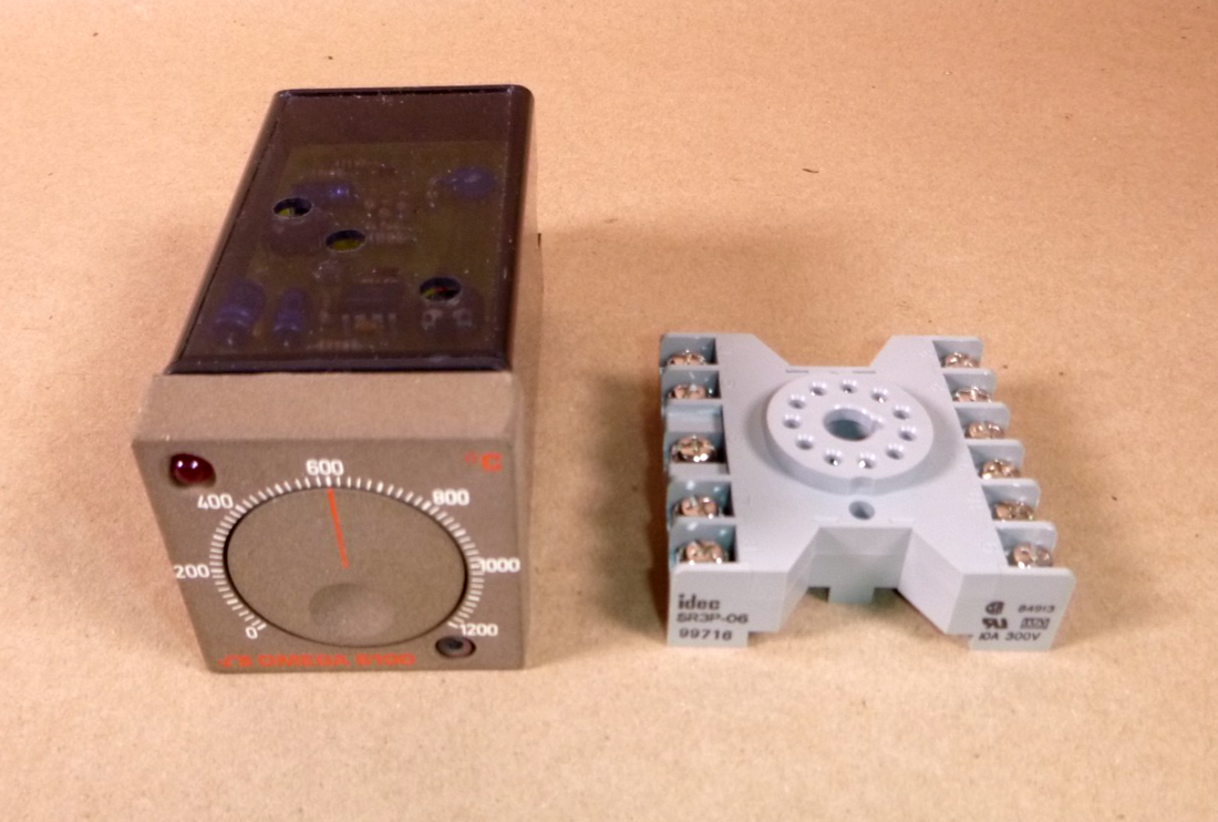 6102K-0-1200C Omega Engineering - Electronic Thermostat | Electrical MRO Replacement Parts &amp; Components and Commercial Electrical Supplies Company