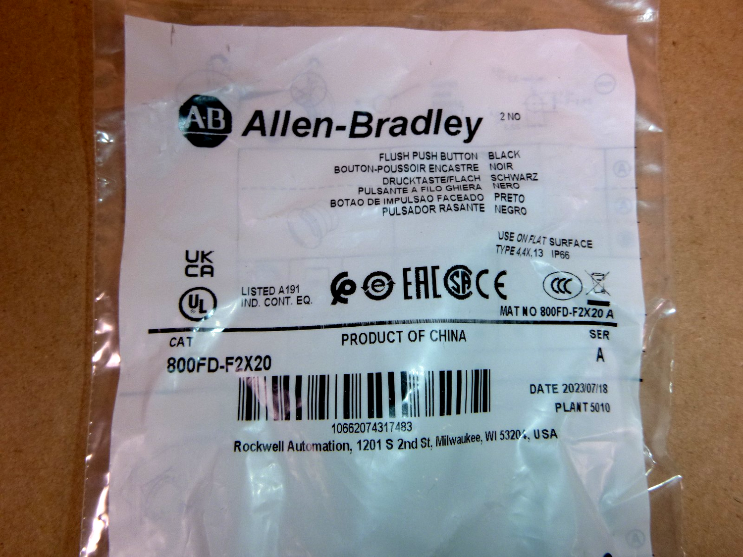 800FD-F2X20 Allen Bradley 22mm Momentary Push Button, No Power Module, Lamp Type | Electrical MRO Replacement Parts &amp; Components and Commercial Electrical Supplies Company