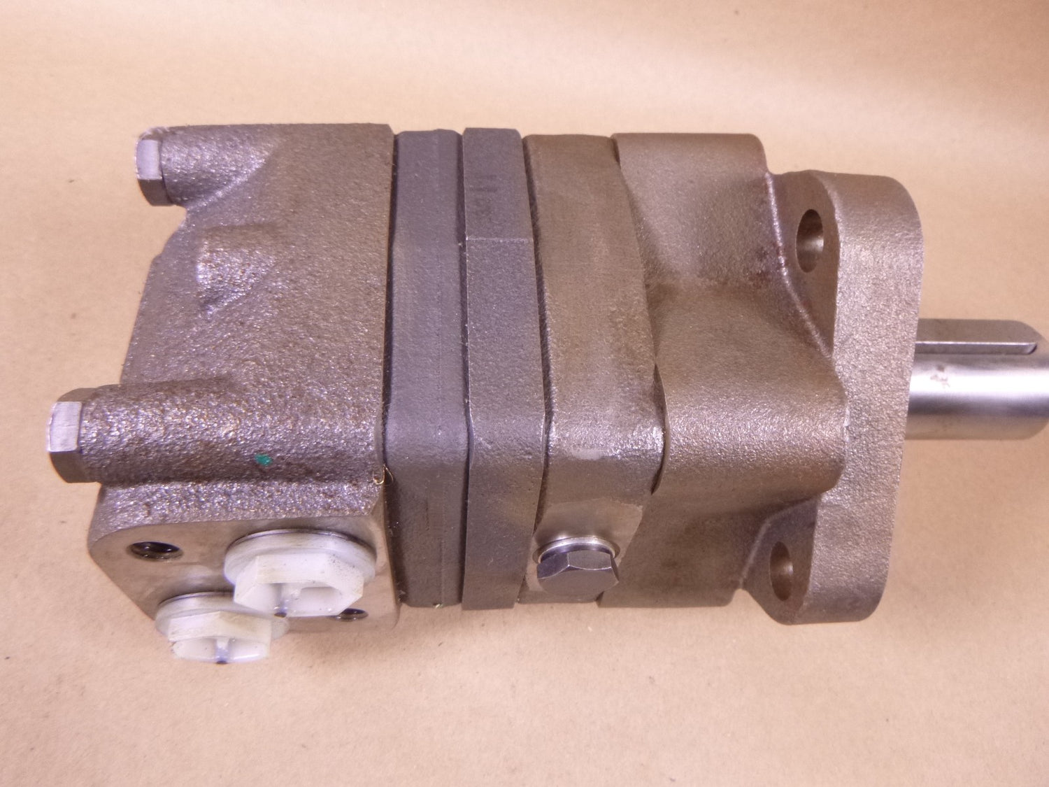 White Danfoss Hydraulic Motor OMS80 151F0500 OMS Series Orbital 4-Hole 32mm | Industrial Electric Motors, Pumps &amp; Parts
