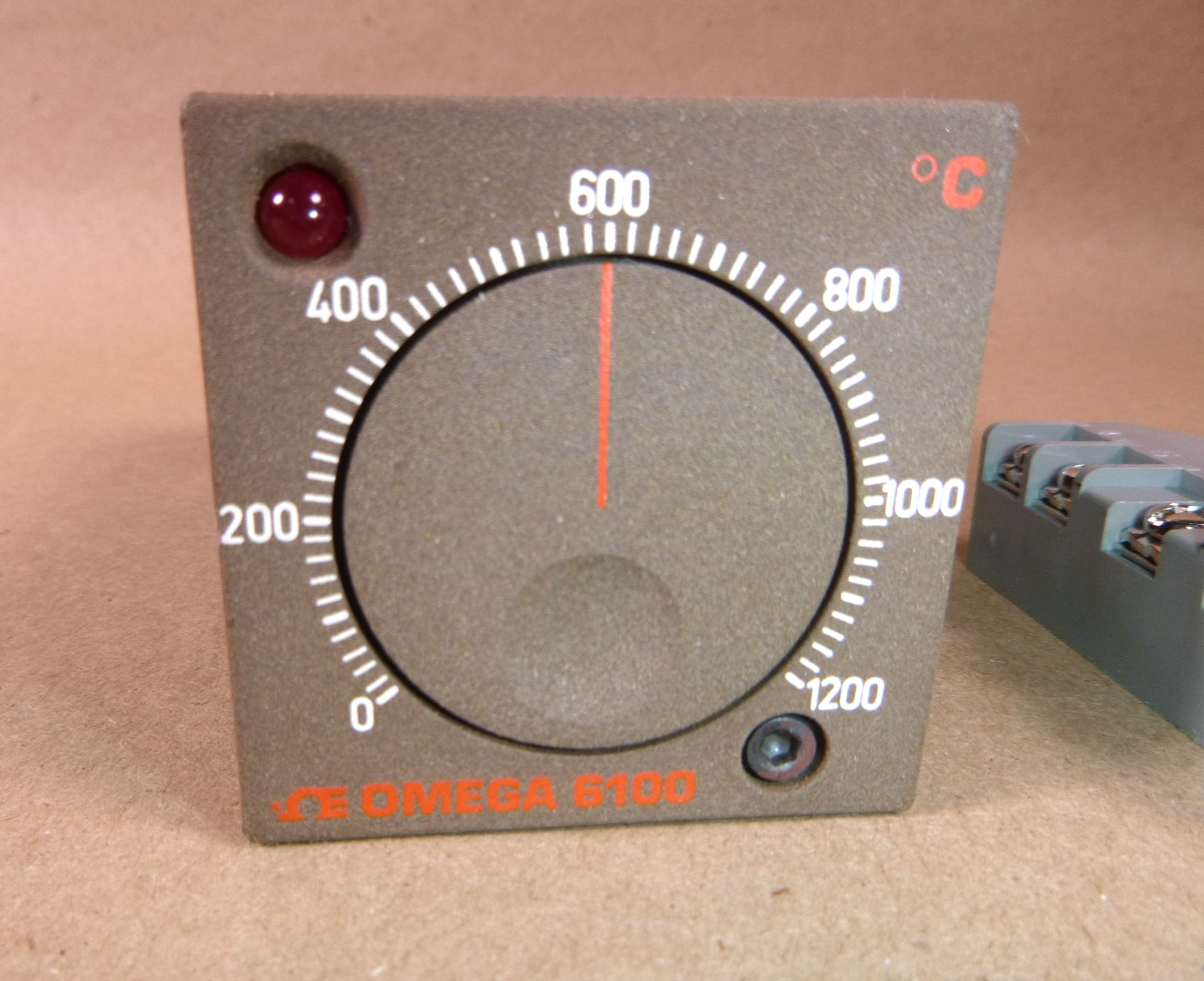 6102K-0-1200C Omega Engineering - Electronic Thermostat | Electrical MRO Replacement Parts &amp; Components and Commercial Electrical Supplies Company