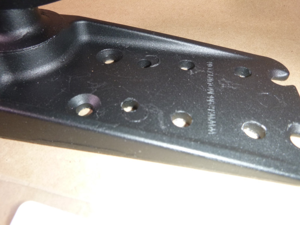 RAM-D-111U Medium Arm Electronic Mount 2.25" Ball W/ Rectangle & Round Plates | Industrial MRO Replacement Parts, Manufacturing Machine Parts & Components, Heavy Equipment Parts Supplier