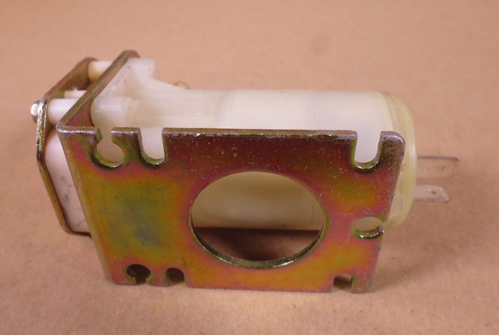 VDO Windshield Washer Pump 246-075-010-001 24V , 2540-01-547-6642 | Replacement Truck Parts, Trailer Accessories, Automobile Supplies, Car Parts & Accessories