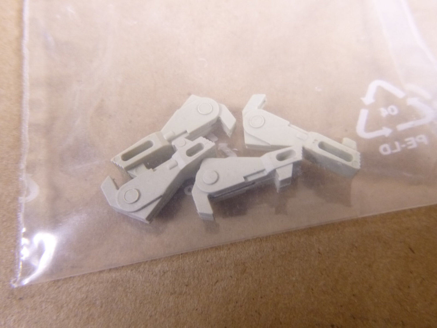 26x Phoenix Contact 5029219 Short ITW PANCON Locking Clips For FLK Connector | Electrical MRO Replacement Parts &amp; Components and Commercial Electrical Supplies Company