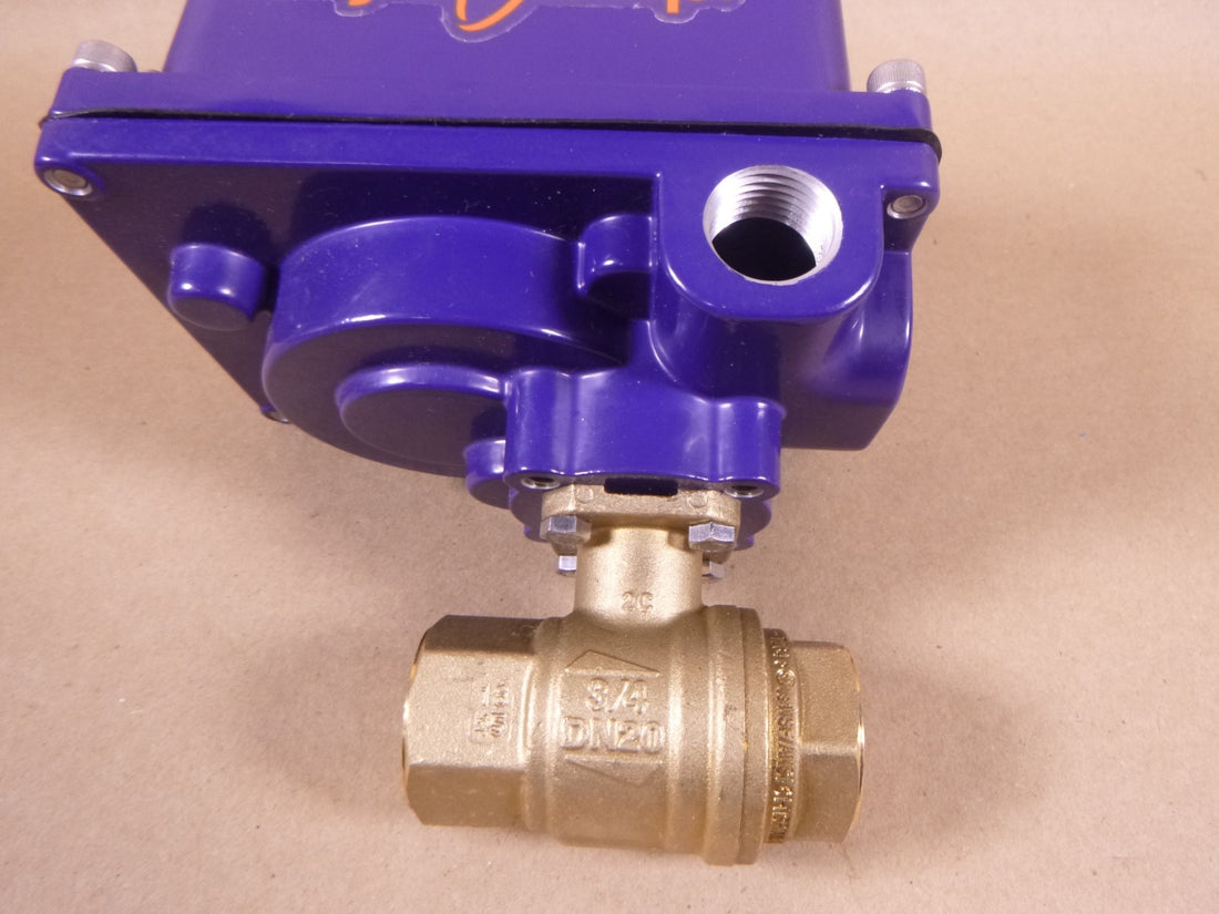 1AWD5 Dynaquip Electronic 3/4" Brass Ball Valve DE153H , 150 IN/LB, 12-24V, 3.0A | Electrical MRO Replacement Parts &amp; Components and Commercial Electrical Supplies Company
