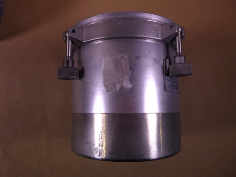 Binks SG2 Plus Pressure Cup Model 80-651 With Gast Rotary Agitator 2 Quart | Industrial MRO Tools and Replacement Industrial Equipment Components