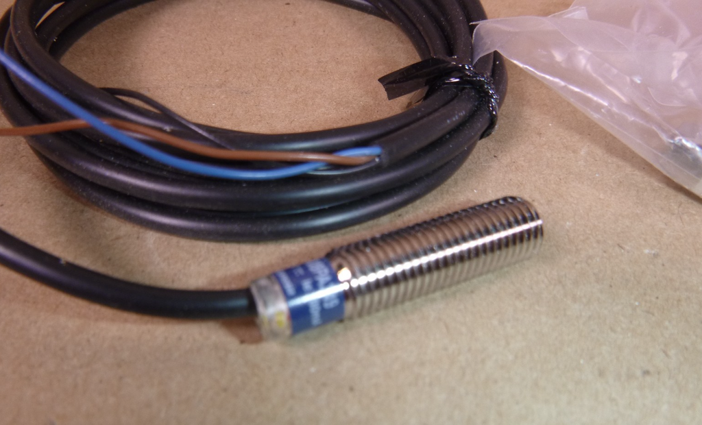 XS1N08PA349 Telemecanique Inductive Proximity Sensor 24 Vdc | Electrical MRO Replacement Parts & Components and Commercial Electrical Supplies Company