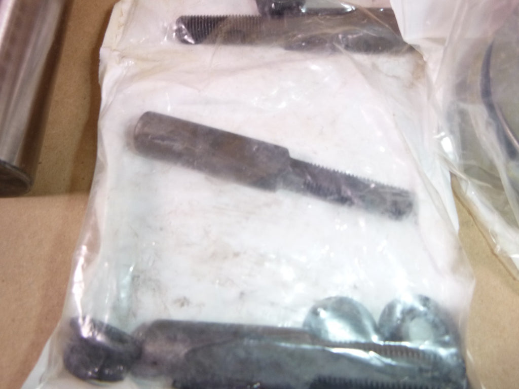 R201315 Genuine OEM Rockwell Meritor King Pin Kit KIT1315, FAK4570 | Replacement Truck Parts, Trailer Accessories, Automobile Supplies, Car Parts & Accessories