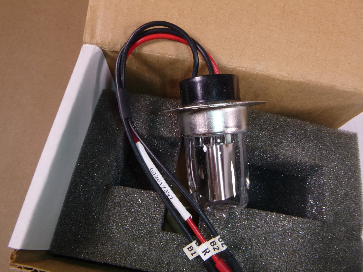 AN0-0424AS Hitachi Replacement Deuterium Bulb | Electrical MRO Replacement Parts &amp; Components and Commercial Electrical Supplies Company