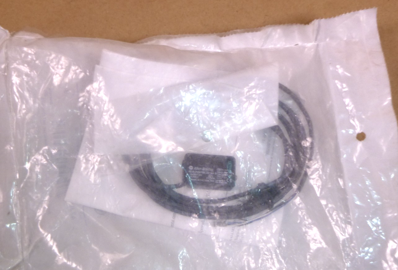 42JS-P2MPB1-A2 Allen Bradley 42JS VisiSight Photoelectric Sensor 10-30 Vdc | Electrical MRO Replacement Parts &amp; Components and Commercial Electrical Supplies Company