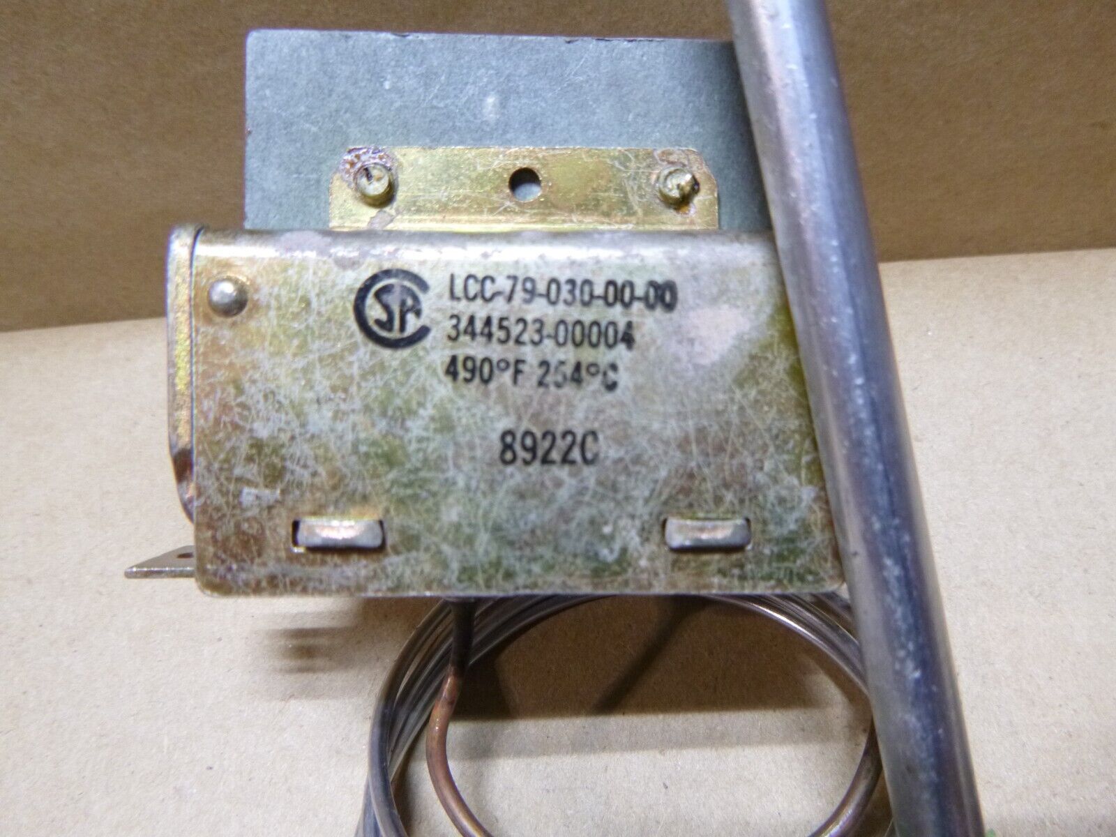 Vulcan Hart / Hobart 00-344523-00004 Thermostat 490F 1/4″ x 6-1/2″ Bulb 30″ | Industrial MRO Replacement Parts, Manufacturing Machine Parts &amp; Components, Heavy Equipment Parts Supplier