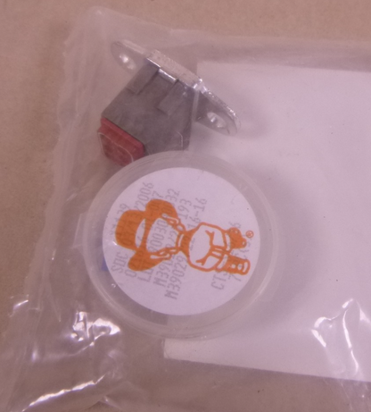 Deutsch CTJ716K01D Terminal Junction Module Connector 6-Position Size 16
