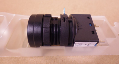 IDEC LW-C10 Green Push Button , 12VDC 30V , 12VAC 125C , LW1L-M1C14VG | Electrical MRO Replacement Parts &amp; Components and Commercial Electrical Supplies Company