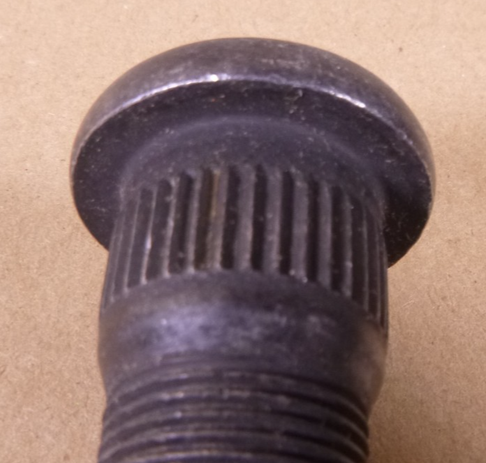 (12 Pack) Wheel Stud Lug Bolt, M22 X 1.5mm x 122mm, 1" Knurled Diameter | Industrial Replacement Nuts & Bolts Distributor and Machinery Screws & Fasteners Supply