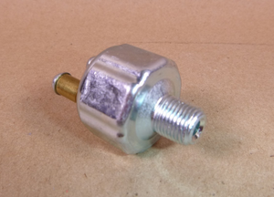 USGI Chelsea Old Style Pressure Switch 379305, 379547, 5930-01-416-9005 | Industrial MRO Replacement Parts, Manufacturing Machine Parts & Components, Heavy Equipment Parts Supplier