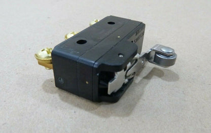Honeywell BZ-RW842214-P5 Chassis Mount Switch Snap Action SPDT 15A 125V 250/480V | Electrical MRO Replacement Parts &amp; Components and Commercial Electrical Supplies Company