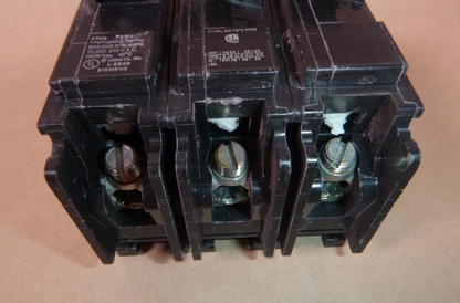 Q390 SIEMENS 90 AMP 240 VOLT 3 POLE CIRCUIT BREAKER