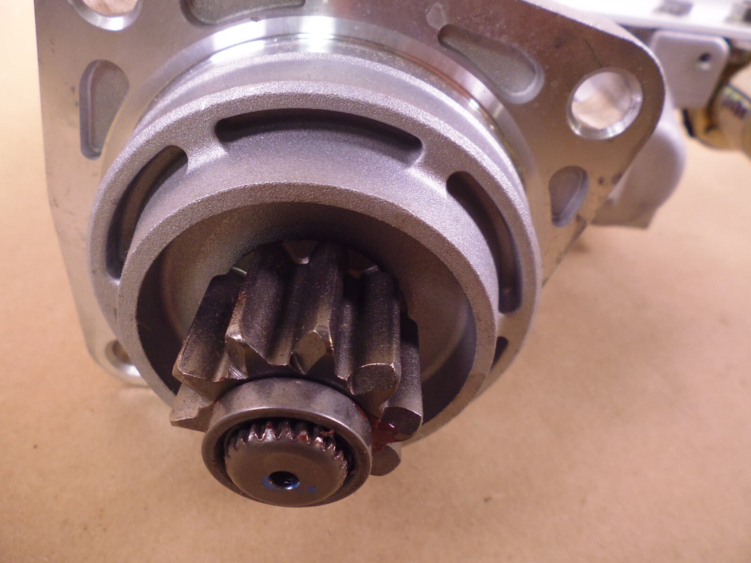 8200242 38MT Delco Remy Starter, 24V SAE