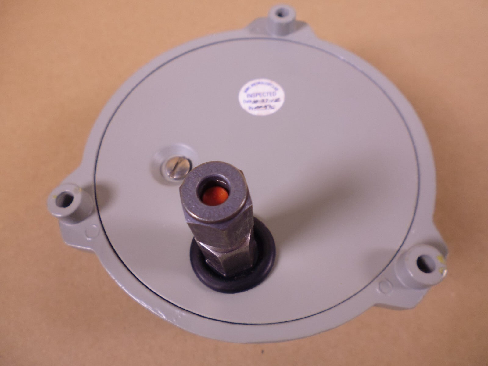 Weksler EA24-3CUF-RWBX Pressure Gauge 400PSI , 6685-00-872-4760 | Industrial MRO Replacement Parts, Manufacturing Machine Parts &amp; Components, Heavy Equipment Parts Supplier