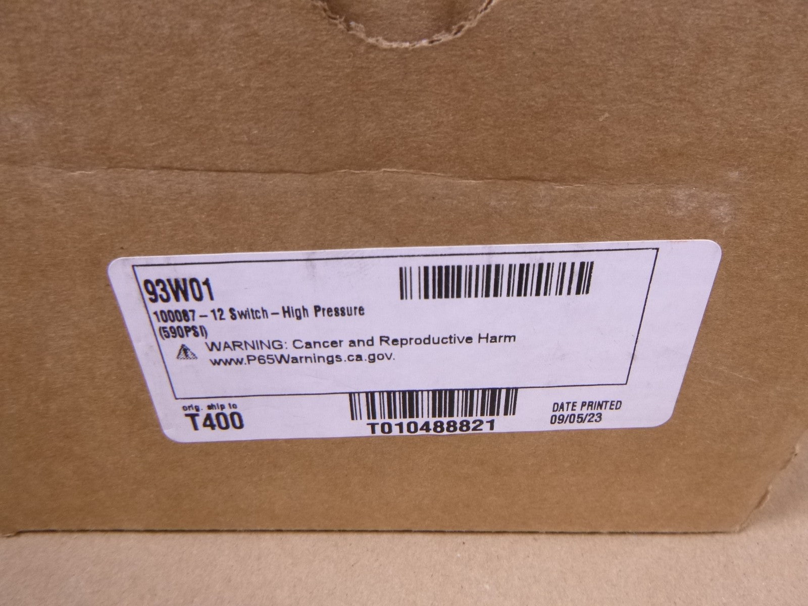 Lennox 100087-12, High Pressure Switch, Actuates at 590 PSI; Resets at 418 93W01 | Electrical MRO Replacement Parts &amp; Components and Commercial Electrical Supplies Company