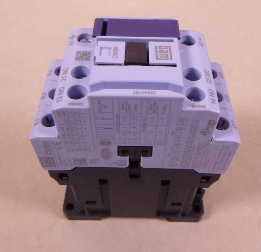 WEG CWB9-11-30C03 Contactor 24VDC , Ie: 9A
