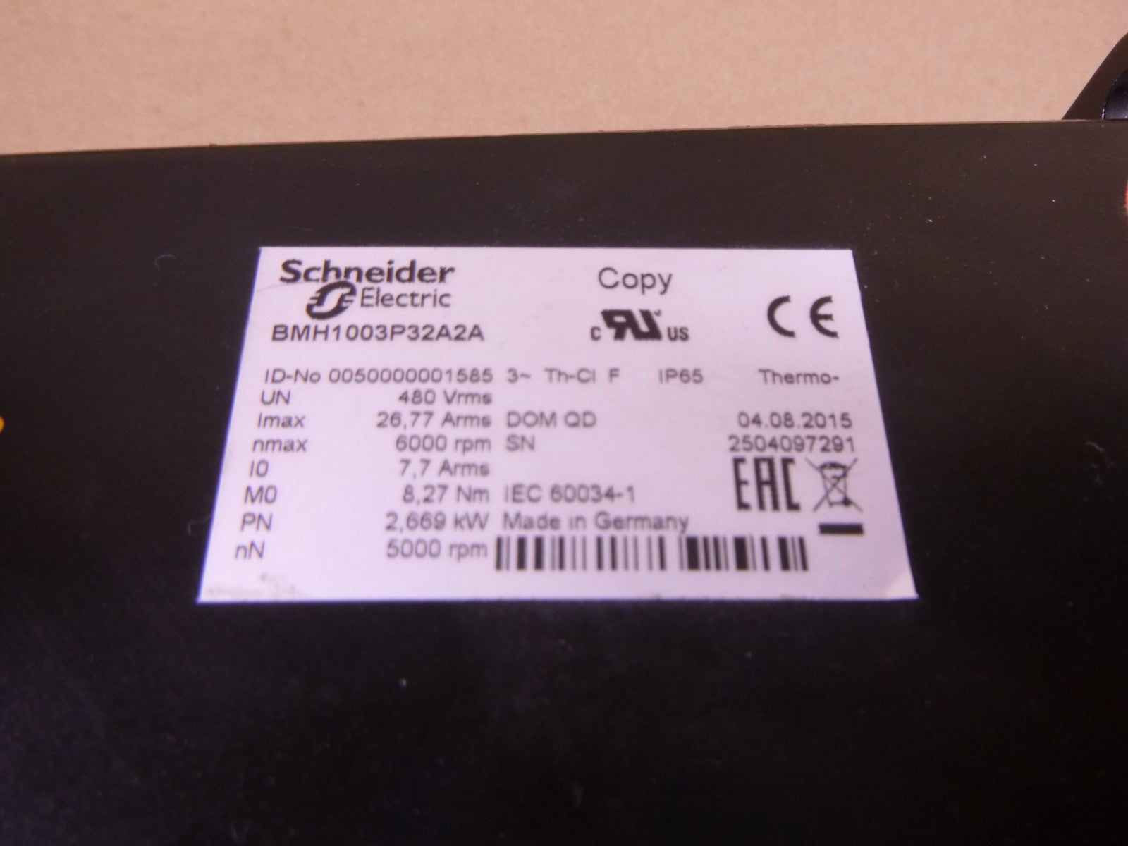 BMH1003P32A2A Schneider 3-Phase Servo Motor 480Vrms 2.7kW 6000RPM 10-Pole | Industrial Electric Motors, Pumps &amp; Parts