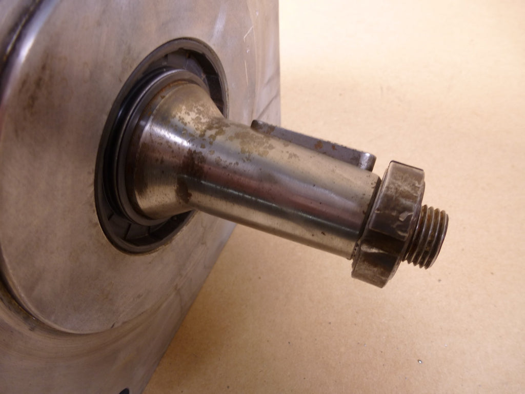 BL-MC100E-20T Okuma Servo Motor 2 KW 133 Volts 133 Hz | Industrial Electric Motors, Pumps & Parts