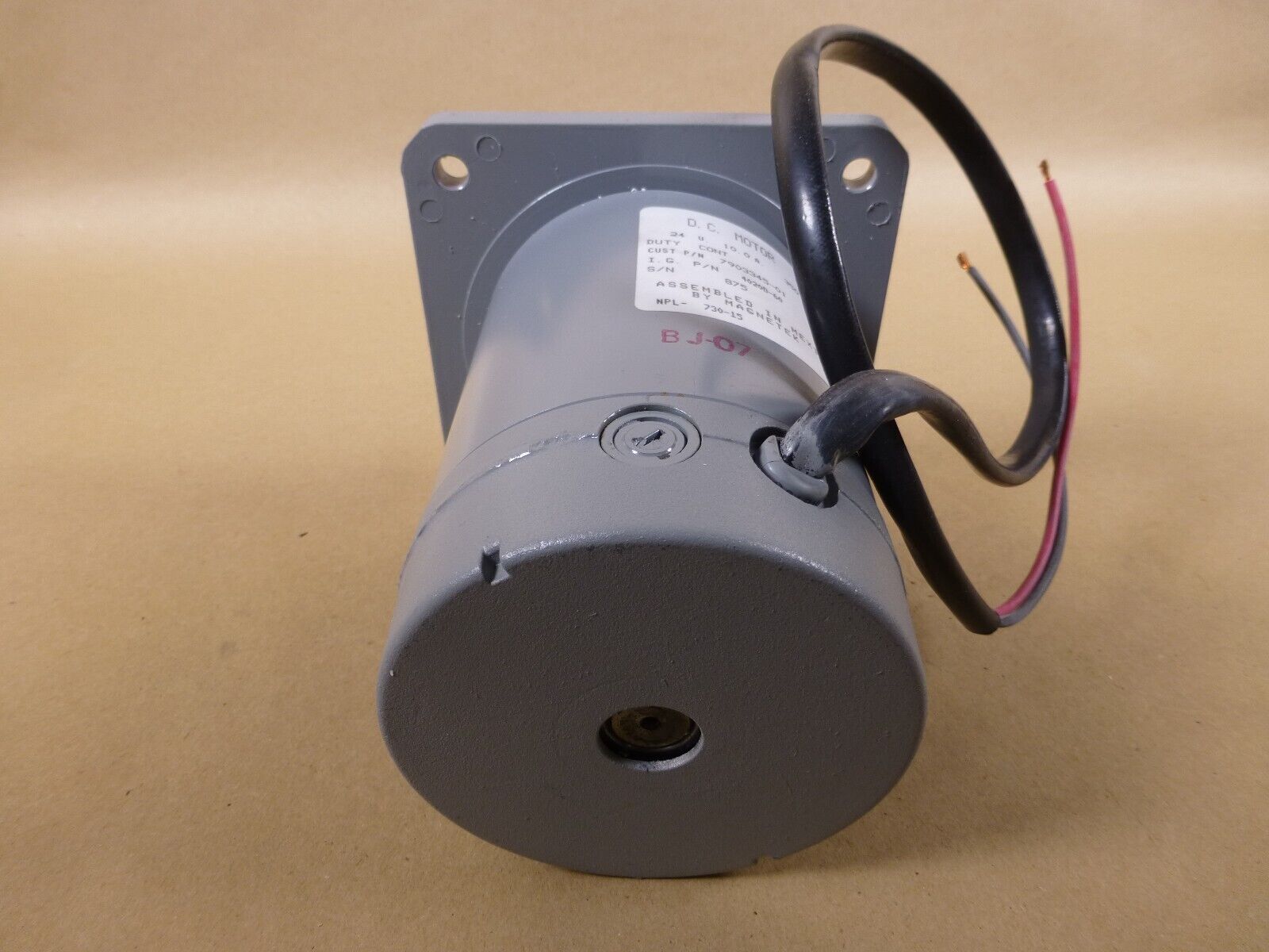 Magnetek 7903345-01 DC Motor 24V 10A 350RPM 4020d-60 Duty Cont 6105-01-011-5210 | Industrial Electric Motors, Pumps &amp; Parts