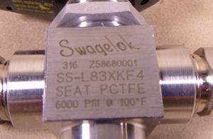 Swagelok SS-L83XKF4 Stainless Steel 316 3-Way Ball Valve 1/4" NPT