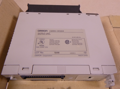 NEW Omron C200H-OC224 8-Pt Relay Output Module 250VAC 24VDC PLC 