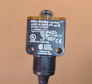 New Allen-Bradley 42EF-P2MPB-F4 Photoelectric Sensor, Series B