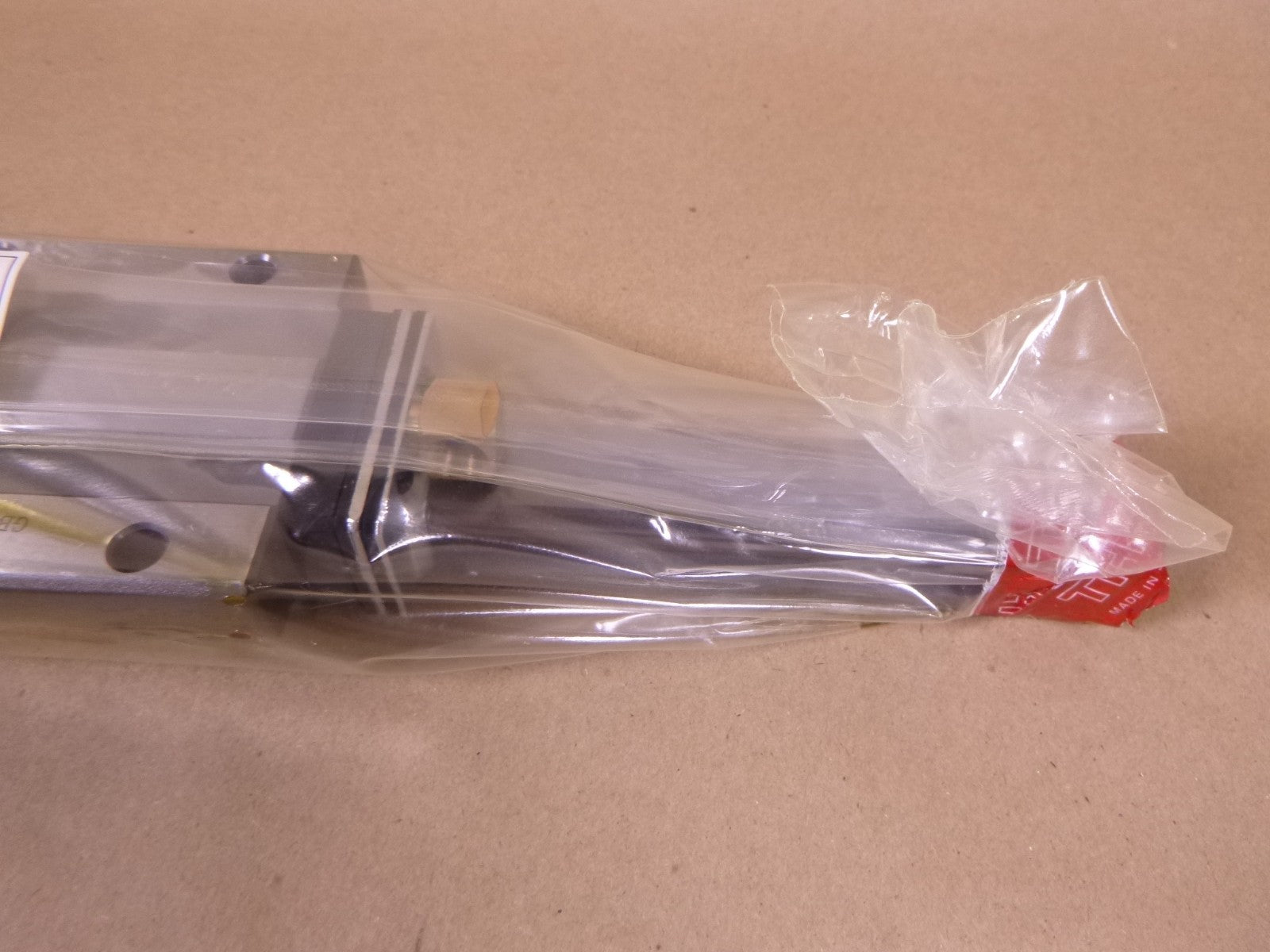 THK HSR25LB2KKC0E+520LK-II Linear Guide With (2) Guide Blocks , 520mm Rail