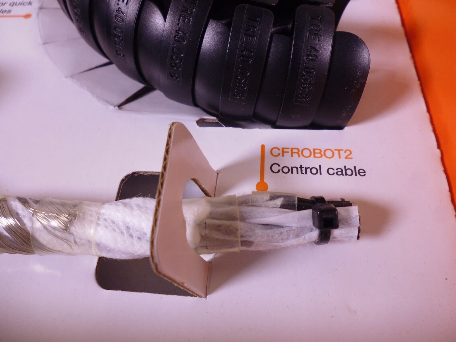Triflex R Cable Carrier Sample Box TRE TRL CFROBOT2 Cable Multi-Axis Robot igus | Industrial MRO Replacement Parts, Manufacturing Machine Parts &amp; Components, Heavy Equipment Parts Supplier