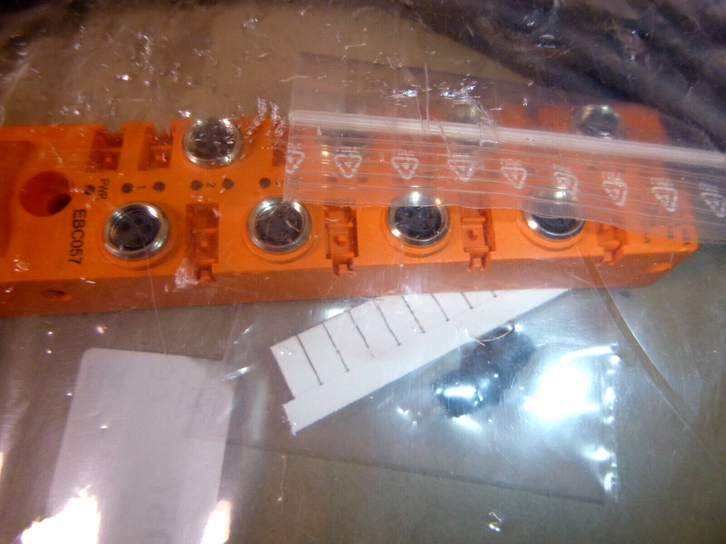 IFM EBC057 8-Port PNP Wiring Block | Electrical MRO Replacement Parts & Components and Commercial Electrical Supplies Company