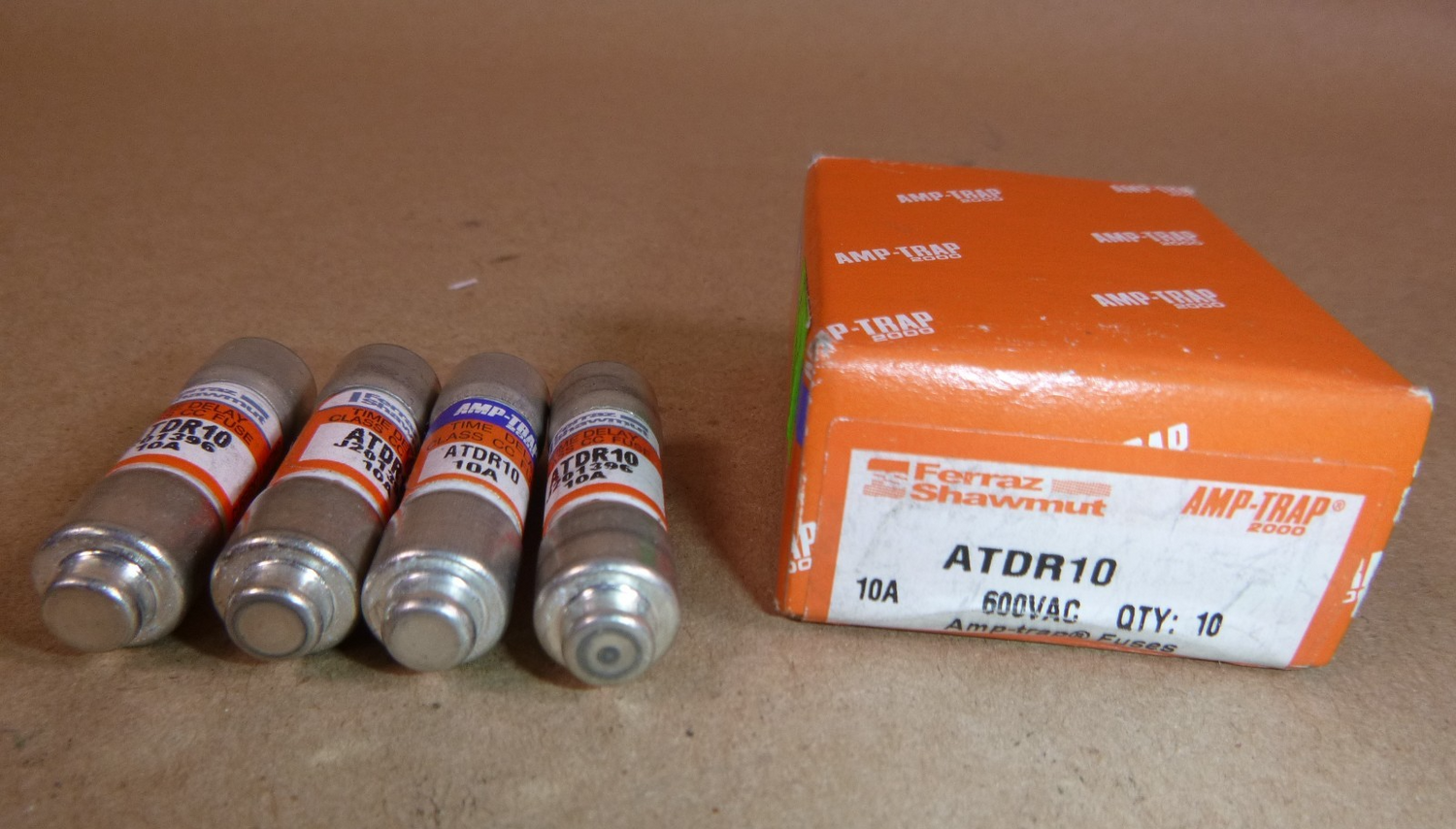 LOT OF 14 Ferraz Shawmut Amp-Trap ATDR 10 Amp Fuses Amp Class CC 600V