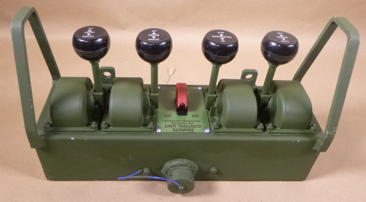 M1089 FMTV Wrecker Remote Switching Control Box , 6110-01-428-6142