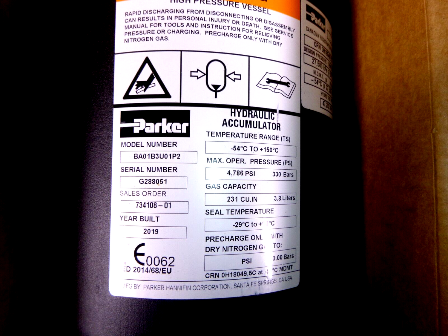 New Parker BA01B3U01P2 Hydraulic Bladder Accumulator 231 CU IN, 1-1/4" NPTF | Industrial MRO Replacement Parts, Manufacturing Machine Parts &amp; Components, Heavy Equipment Parts Supplier