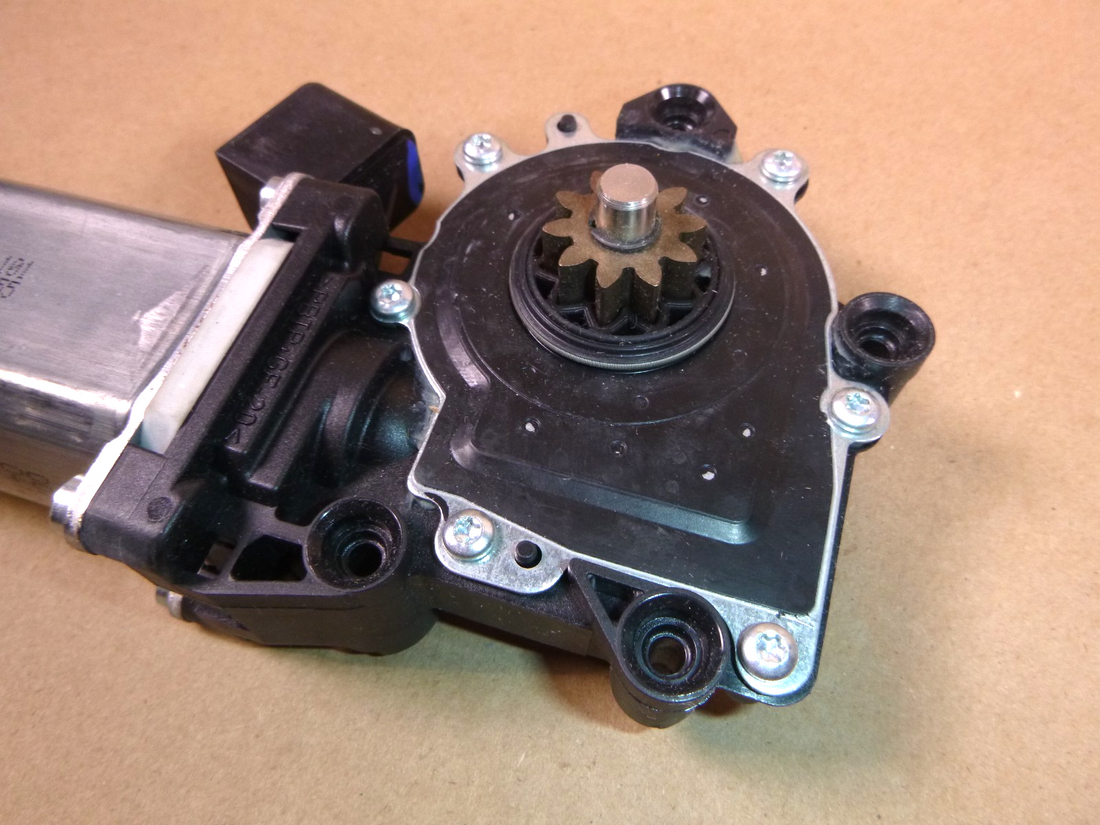 Mercedes Benz OEM Actros MP1 Window Regulator Motor A0058209342 Made in Germany | Replacement Truck Parts, Trailer Accessories, Automobile Supplies, Car Parts &amp; Accessories