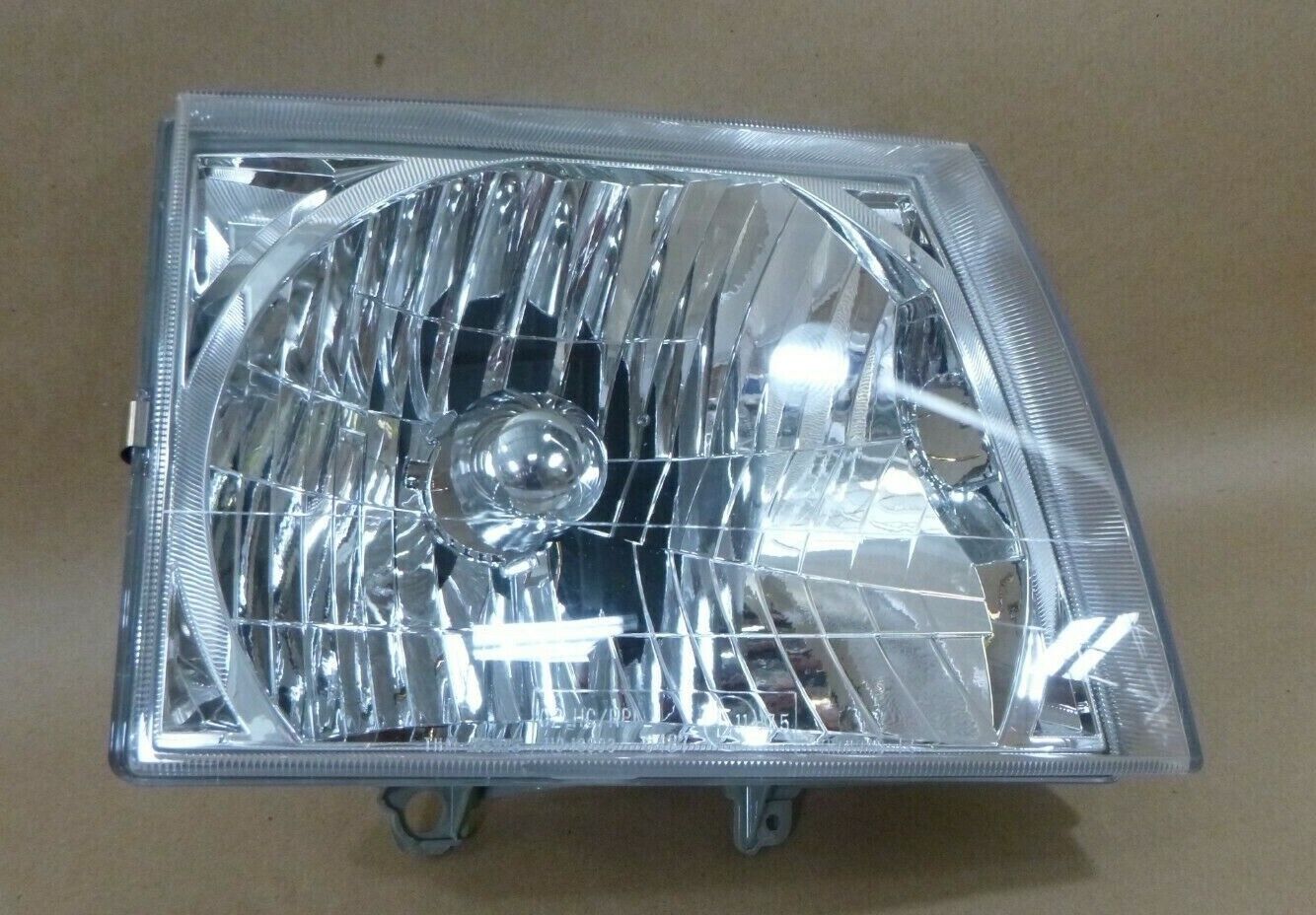 GENUINE OEM FORD 4529621 RH HEADLIGHT FOR EVEREST 2003-2007 | Replacement Truck Parts, Trailer Accessories, Automobile Supplies, Car Parts &amp; Accessories