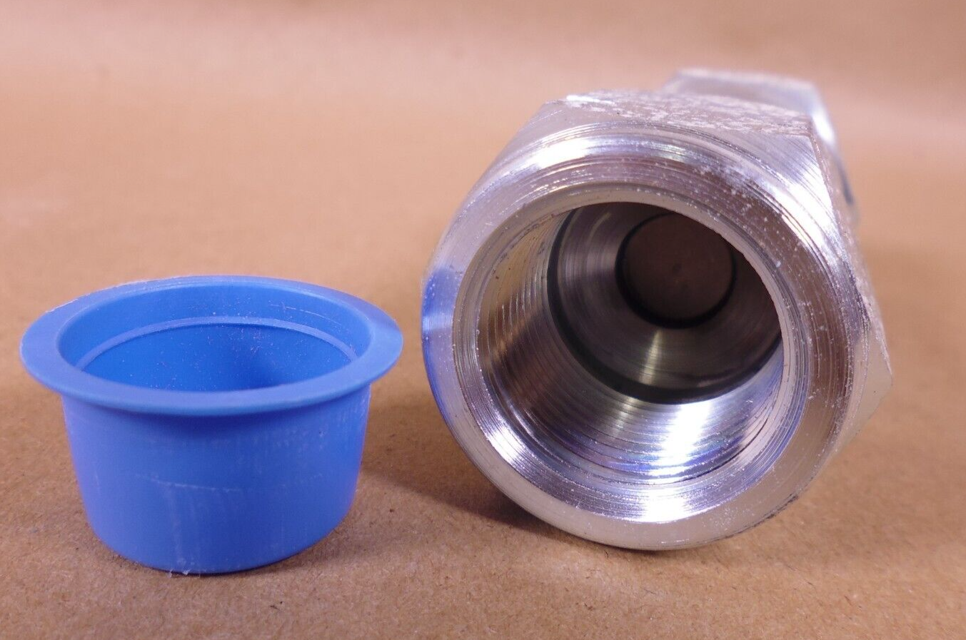 Parker DC-750-5 Hydraulic Check Valve DC Series , 3/4"-14 NPSF , 3,000 PSI | Industrial MRO Replacement Parts, Manufacturing Machine Parts &amp; Components, Heavy Equipment Parts Supplier