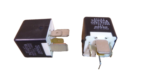 2x OEM Toyota Denso 12V Relay 9098704010, 9098704006, 9008087031, 1567001580