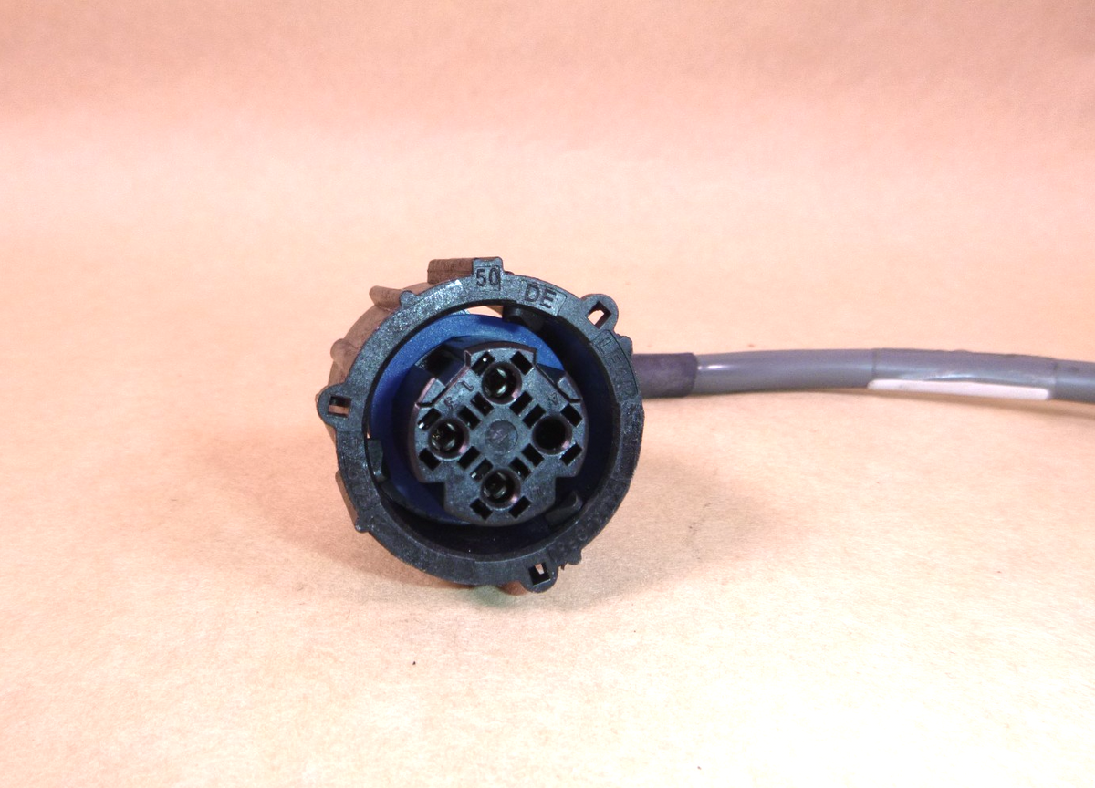 2236026400 Atlas Copco Cable Adaptor Press Sensor Part 2236 0264 00 USA Stock | Electrical MRO Replacement Parts &amp; Components and Commercial Electrical Supplies Company