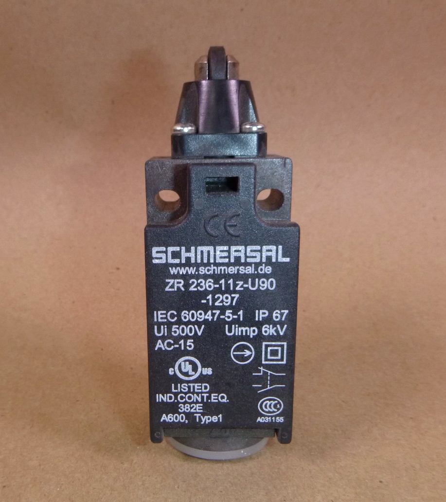 Schmersal - ZR 236-11Z-U90-1297 LIMIT SWITCH, ROLLER PLUNGER | Electrical MRO Replacement Parts &amp; Components and Commercial Electrical Supplies Company