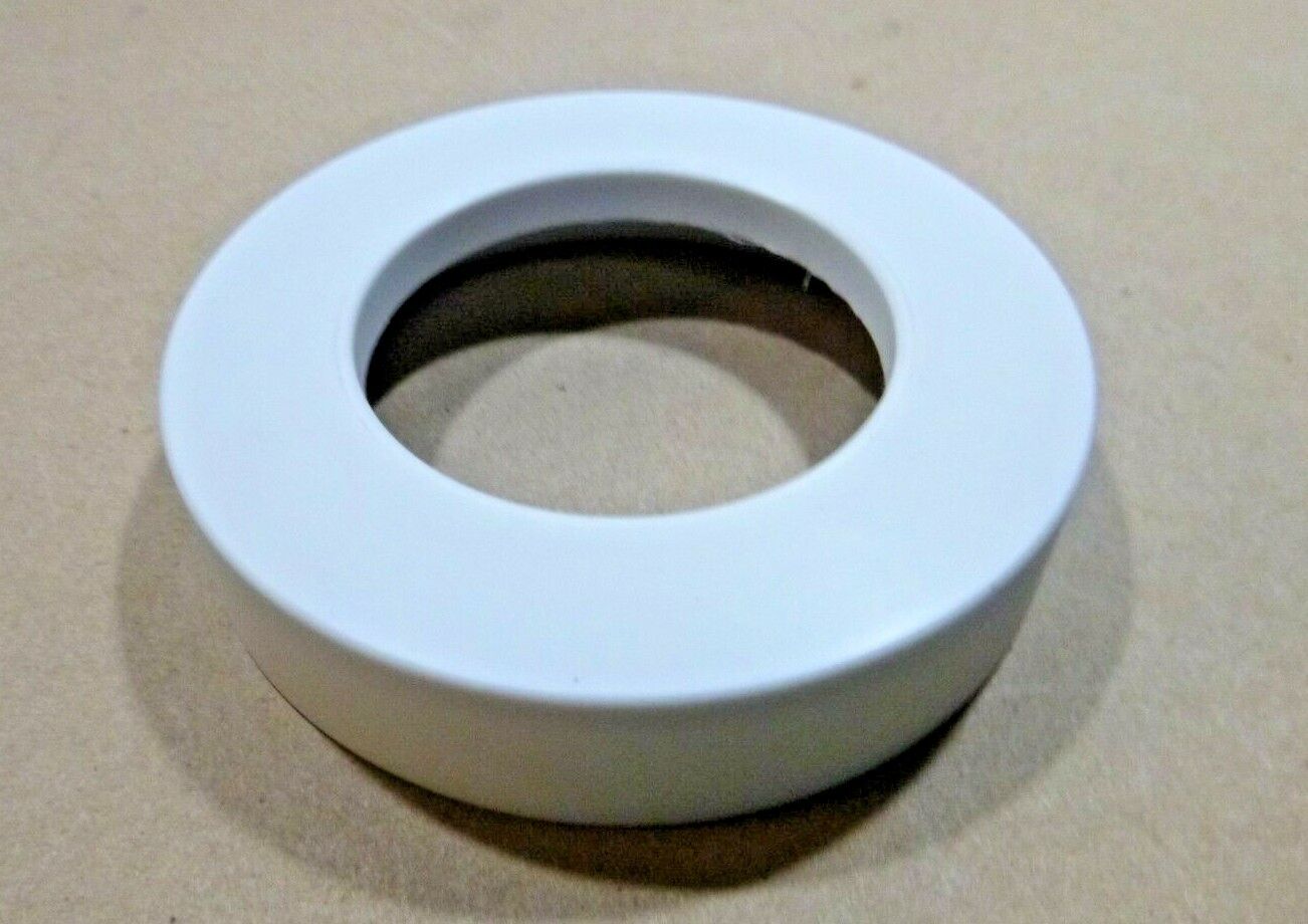 KALMAR RT240 BEARING RETAINING PLATE 9238280836, 3110-01-486-0115 | Industrial Tractor Parts Supplier and Surplus Tractor Parts &amp; Accessories