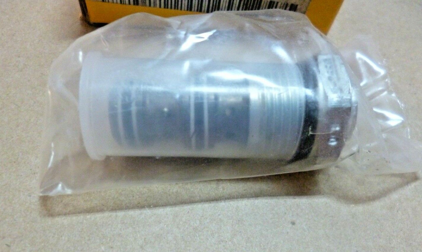 CATERPILLAR DEUCE 1244624 VALVE GROUP CONTROL - SHUTTLE VALVE 1501750 , 150-1750 | Industrial Tractor Parts Supplier and Surplus Tractor Parts &amp; Accessories