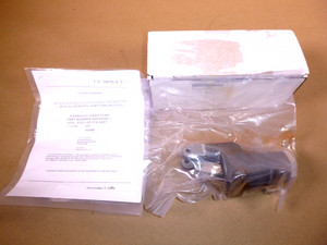 USGI Military RGI Hydraulic Pump 65D35490-1, 4320-00-918-9487