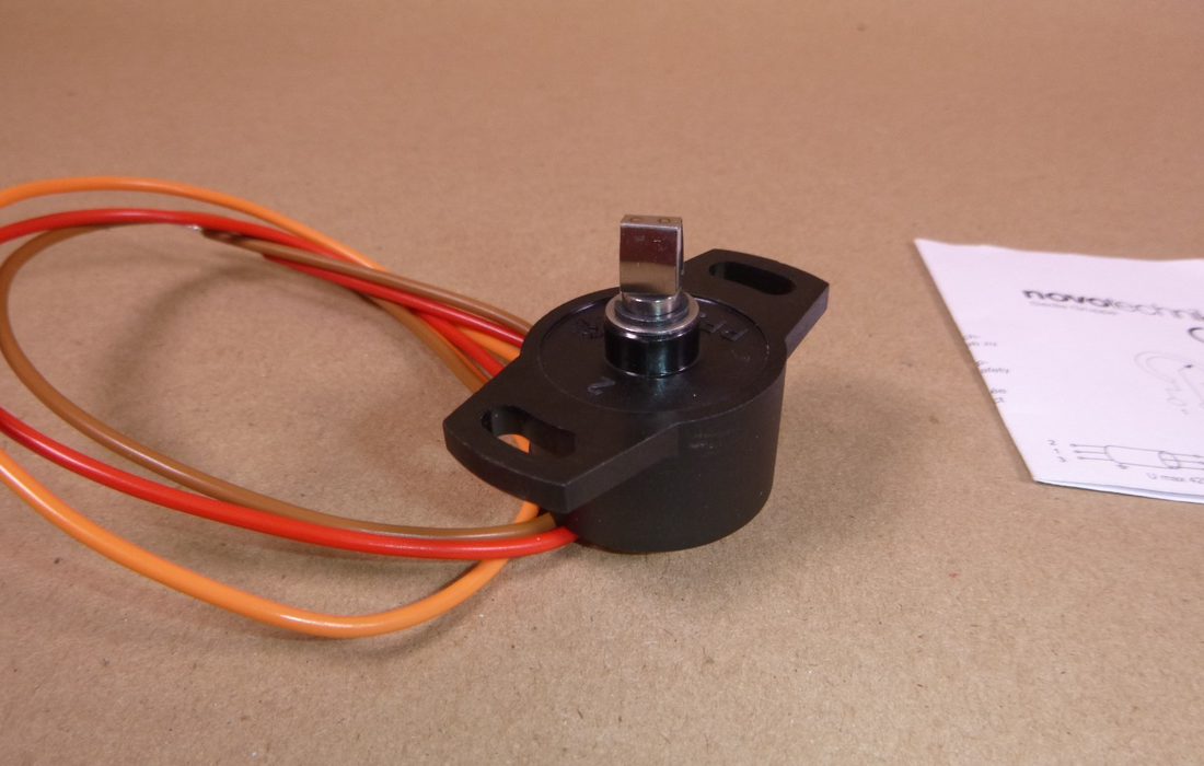 SP2841-308-000-001 Novotechnik Rotary Sensor Potentiometer 308°, 019541 | Electrical MRO Replacement Parts &amp; Components and Commercial Electrical Supplies Company