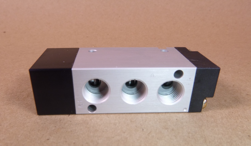 H180-4A Humphrey Air Piloted Directional Valve | Industrial MRO Replacement Parts, Manufacturing Machine Parts & Components, Heavy Equipment Parts Supplier