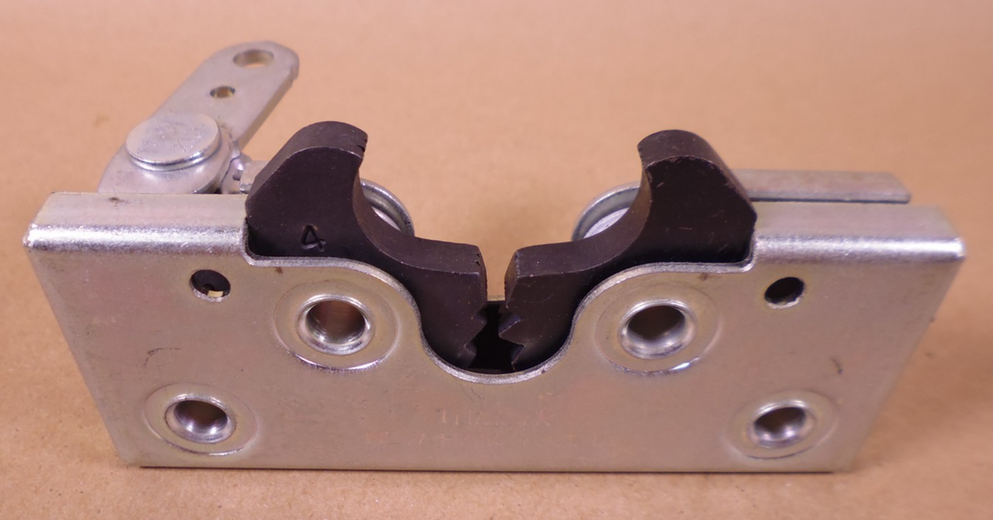 R55002 Cab Door Latch For CASE 850H, 750H, 650G, MX180, 1150G, W36, 780C, 855E | Replacement Truck Parts, Trailer Accessories, Automobile Supplies, Car Parts &amp; Accessories