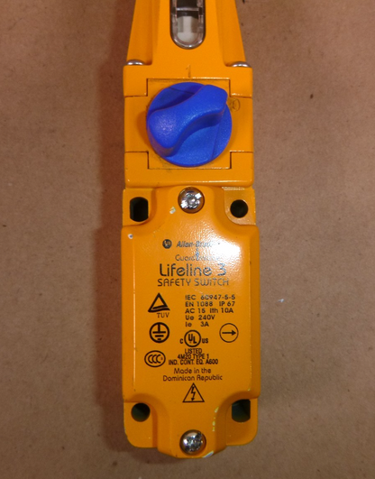 Allen Bradley 440E-D13120 Pull-wire switch Pull-ring Manual reset